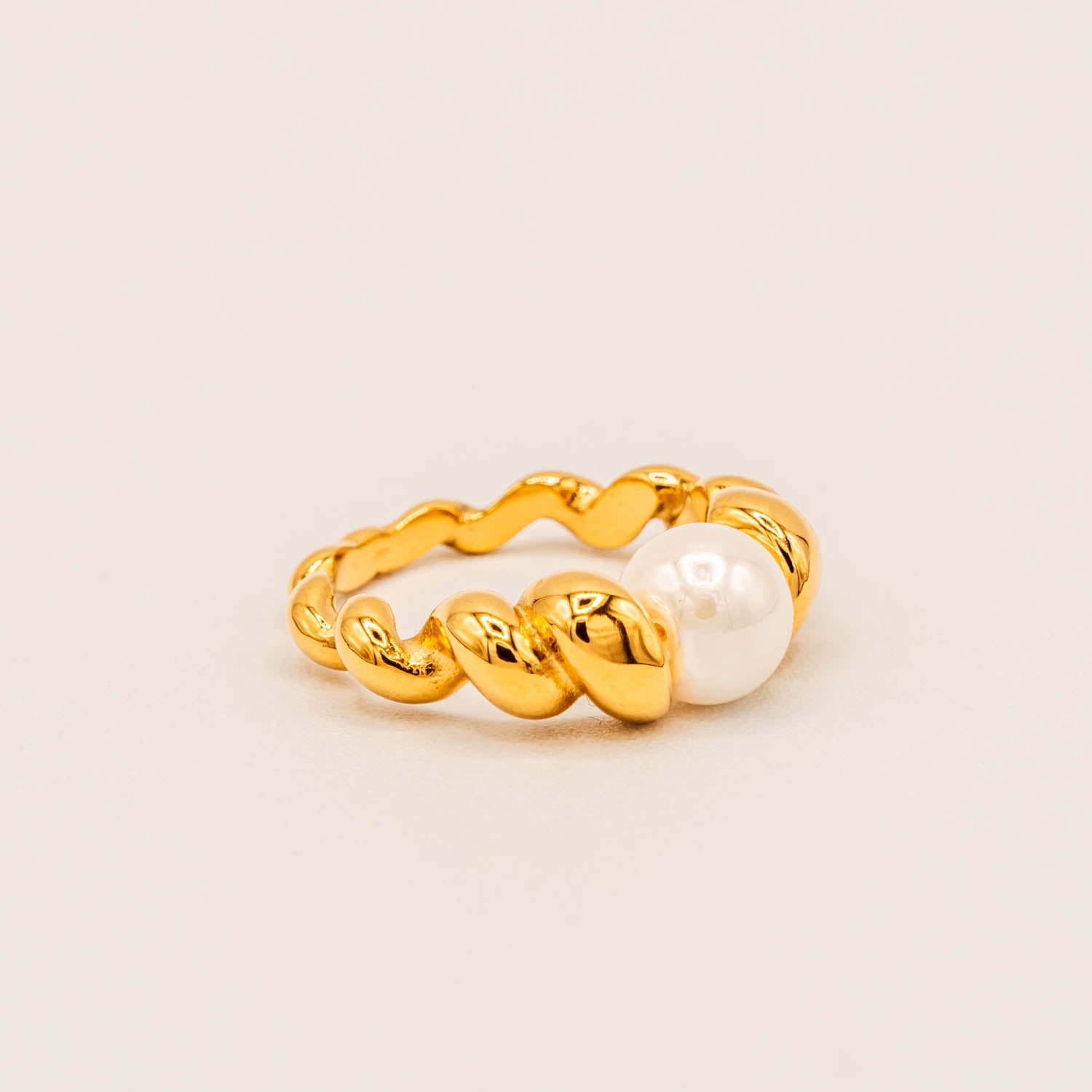 Pearl Ring-Rings-Jessica Wang