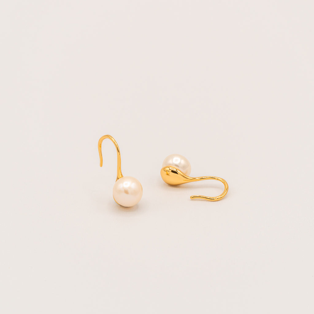 Teardrop Pearl Earrings | Jessica Wang